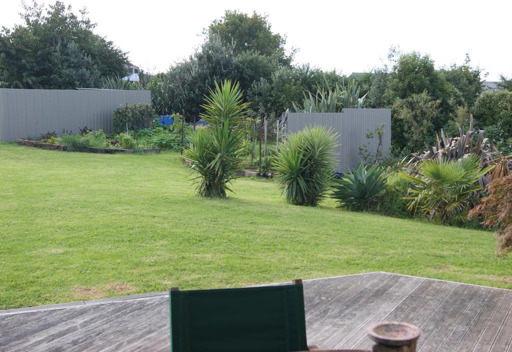 Waihi Beach Getaway-Studio, Ensuite & Private Deck Exterior photo