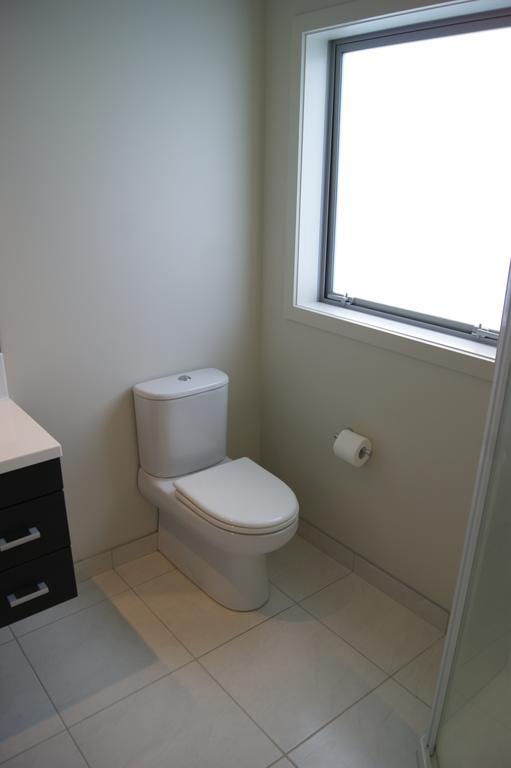 Waihi Beach Getaway-Studio, Ensuite & Private Deck Exterior photo